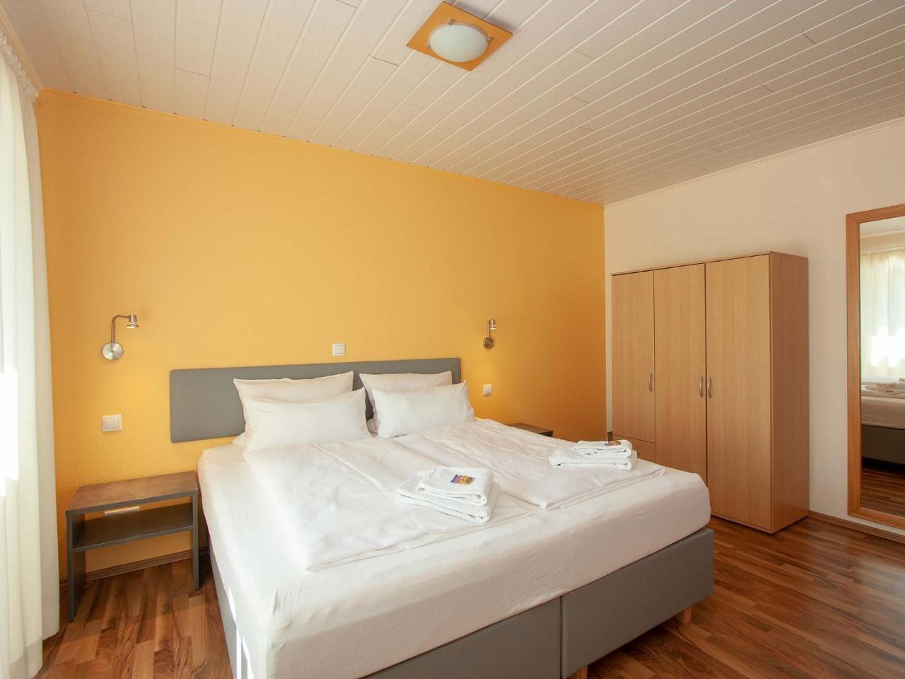 Hotel Herrlichkeit Dornum Janssen Bagian luar foto